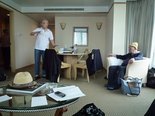 004_NewWorld Hotel_01